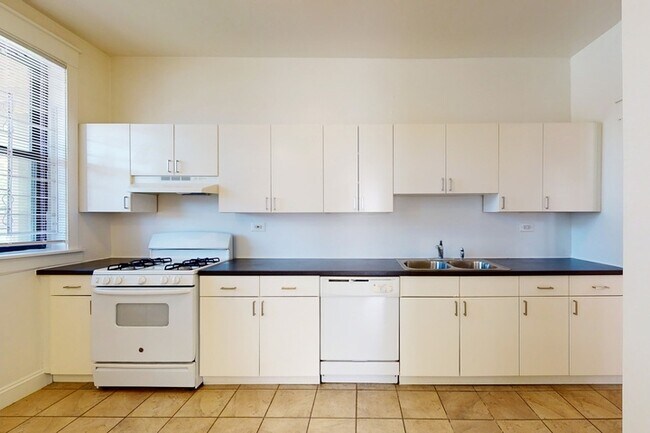Floorplan - 5218-5220 S. Kimbark Avenue