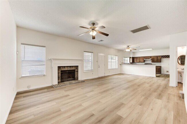 Building Photo - 2338 Bent River Dr