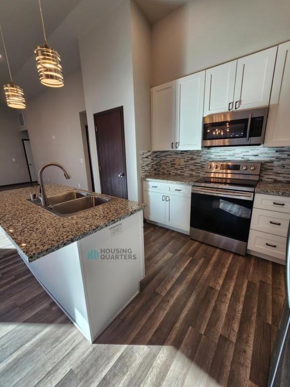 Building Photo - 1421 E Providence Ave