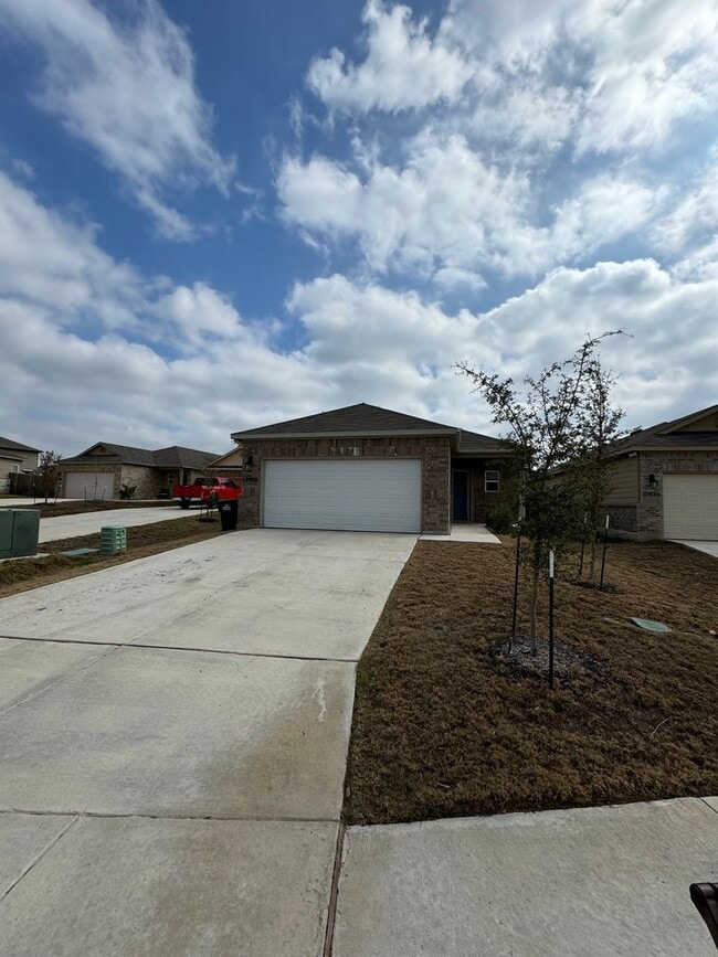 Building Photo - NOW PRELEASING!  Four Bedroom | Two Bathroom Home in Scott Hollow