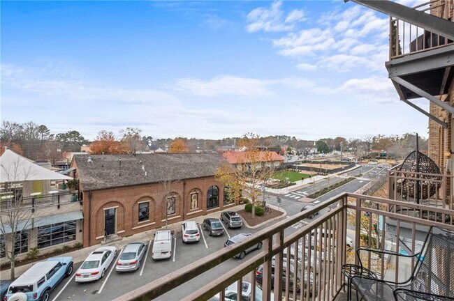 Building Photo - 360 Chambers St