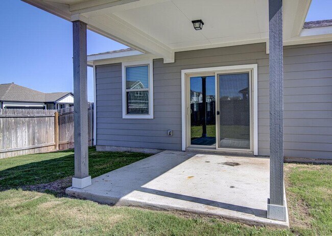 Building Photo - 6603 Smarty Jones Ln