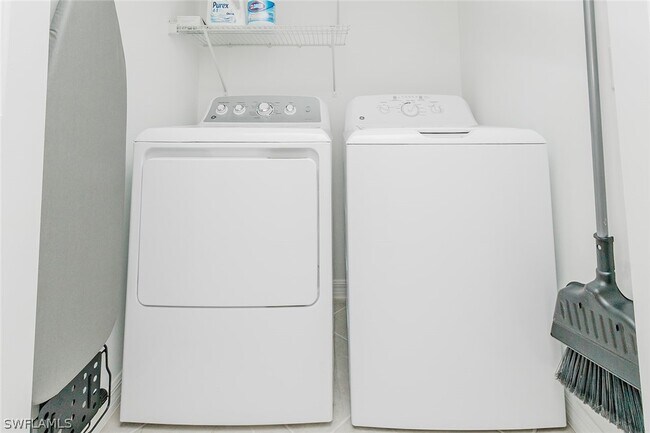 Building Photo - 5555 Double Eagle Cir