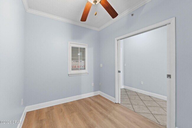 Building Photo - 2400 Grandiflora Blvd