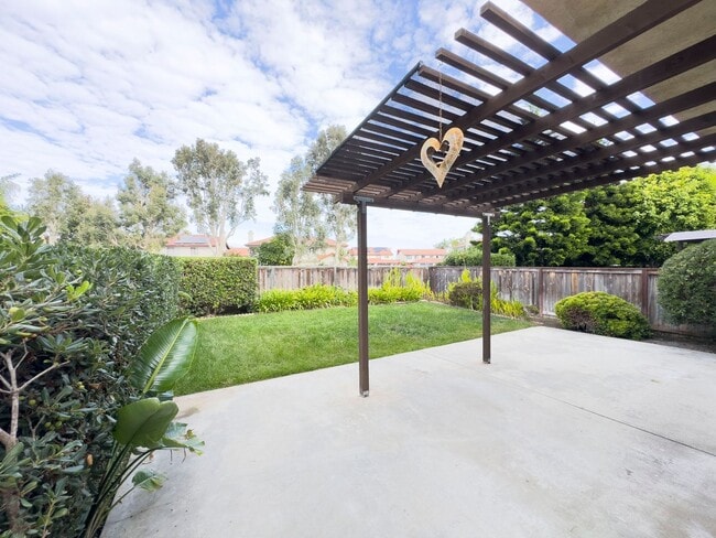 Building Photo - 3 Bedroom 2.5 Bath Home in Calavera Hills