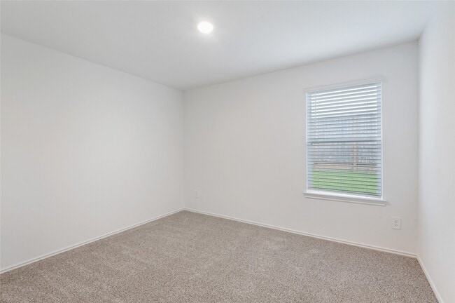 Building Photo - 7418 Elm Lndg Ln