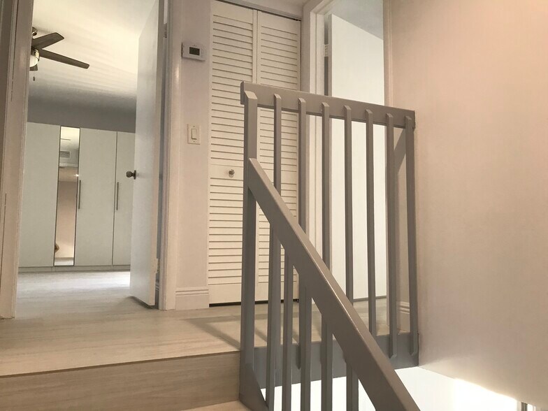 Building Photo - 131 1st Way