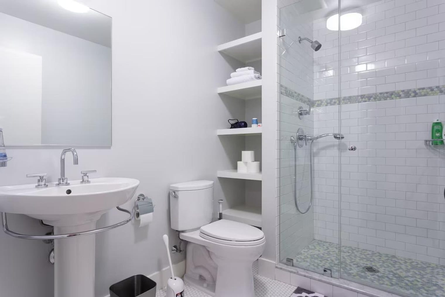 Building Photo - 5 Park Ln