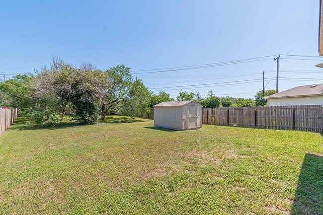 Building Photo - 6802 Fort Bend