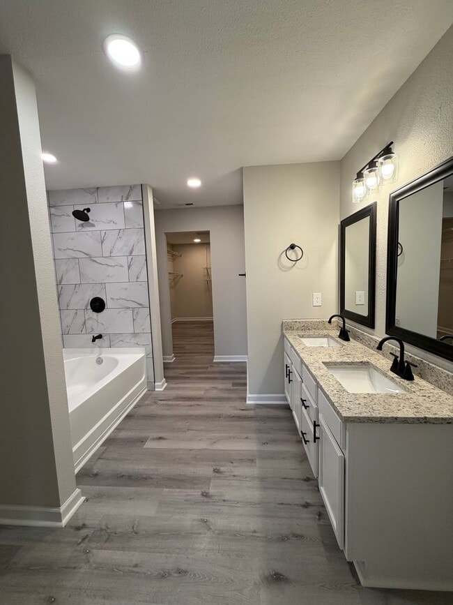 Building Photo - Beautifully Renovated 5-Bedroom Home in Highly Desired Steele Creek!