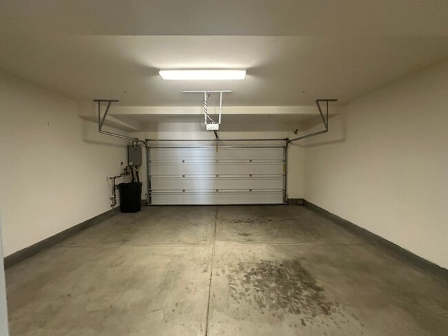 Building Photo - Upgraded 3 Bedroom Condo in South Temecula