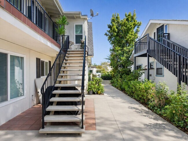 Building Photo - 4582 Maryland Street