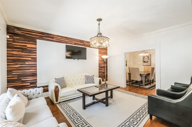 Building Photo - 1716 Richmond Ave.