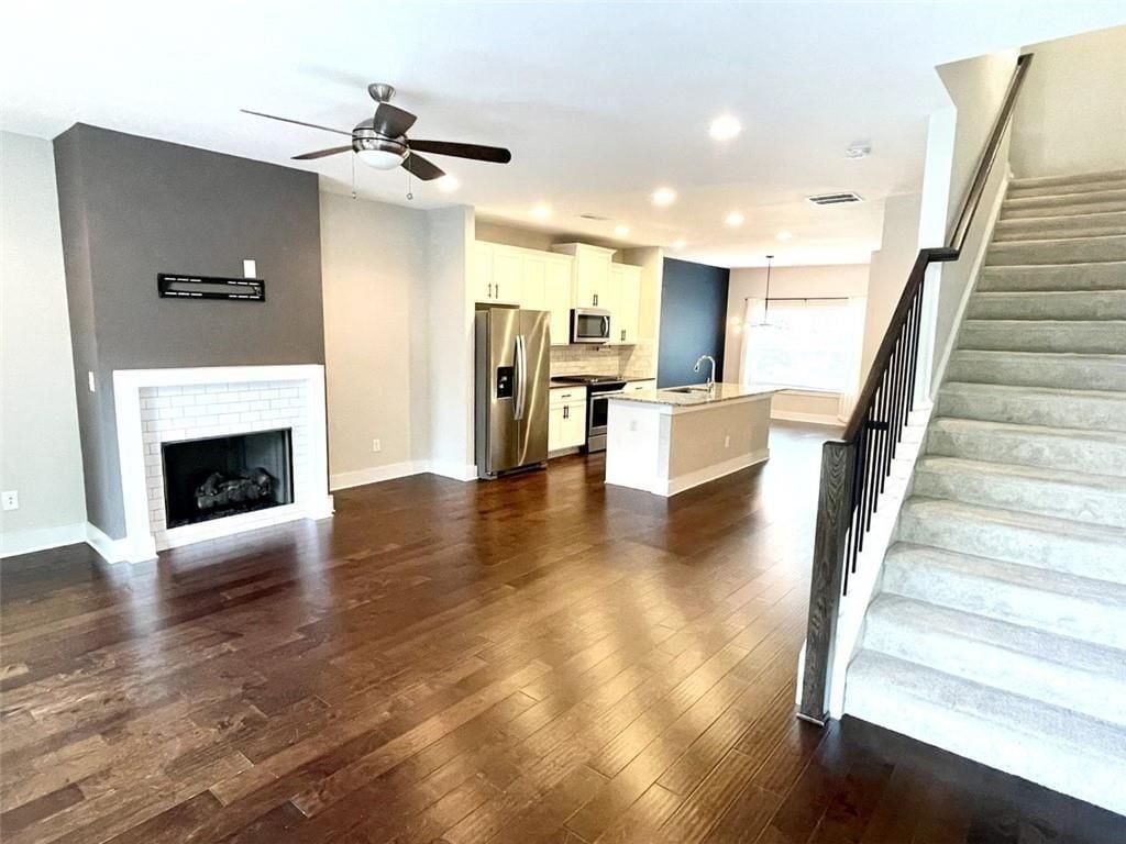 Building Photo - 3796 Oxford Cir