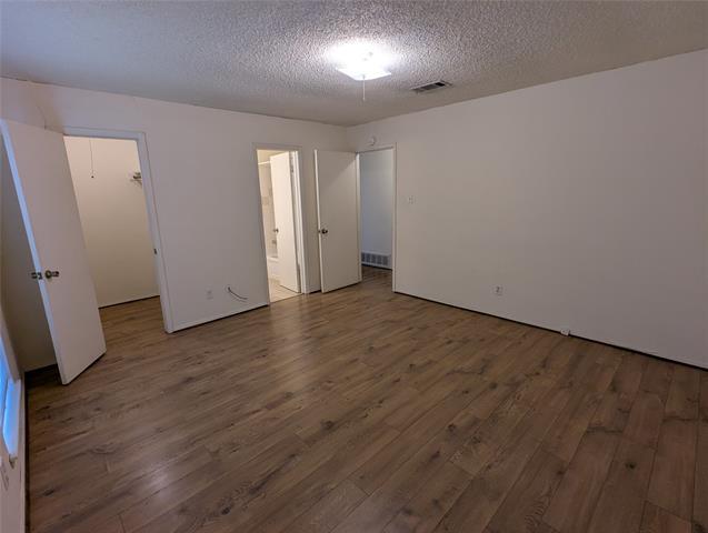 Building Photo - 1112 Dennis Dr