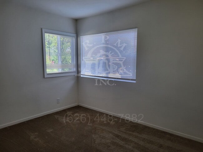 Building Photo - Forest Grove St 11238-11246