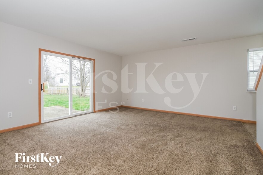 Building Photo - 330 Heftner Cir