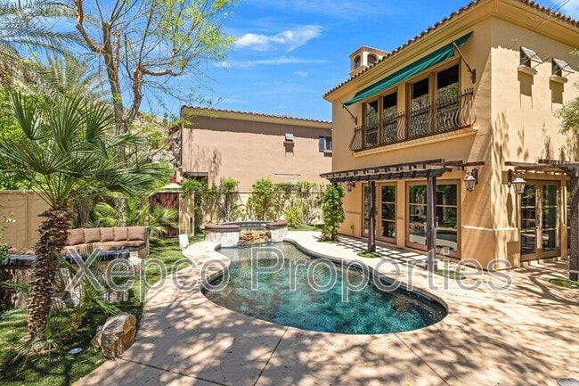 Building Photo - 175 Villaggio W