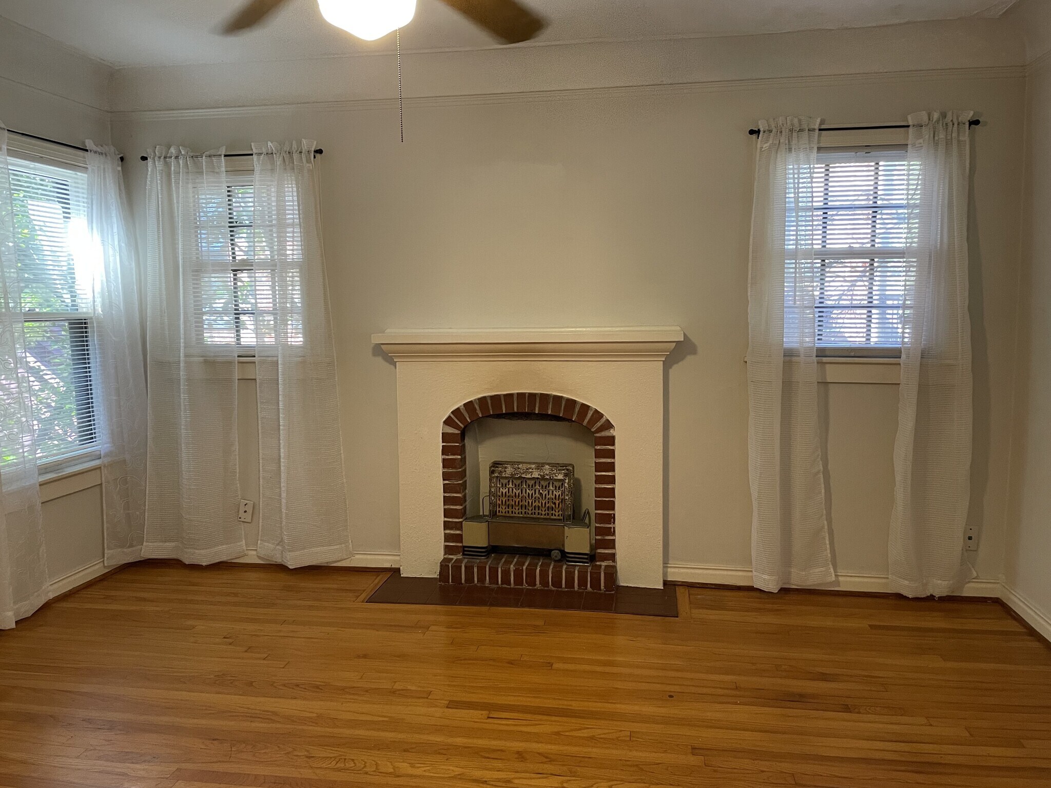 Living Room - 5936 Oram St