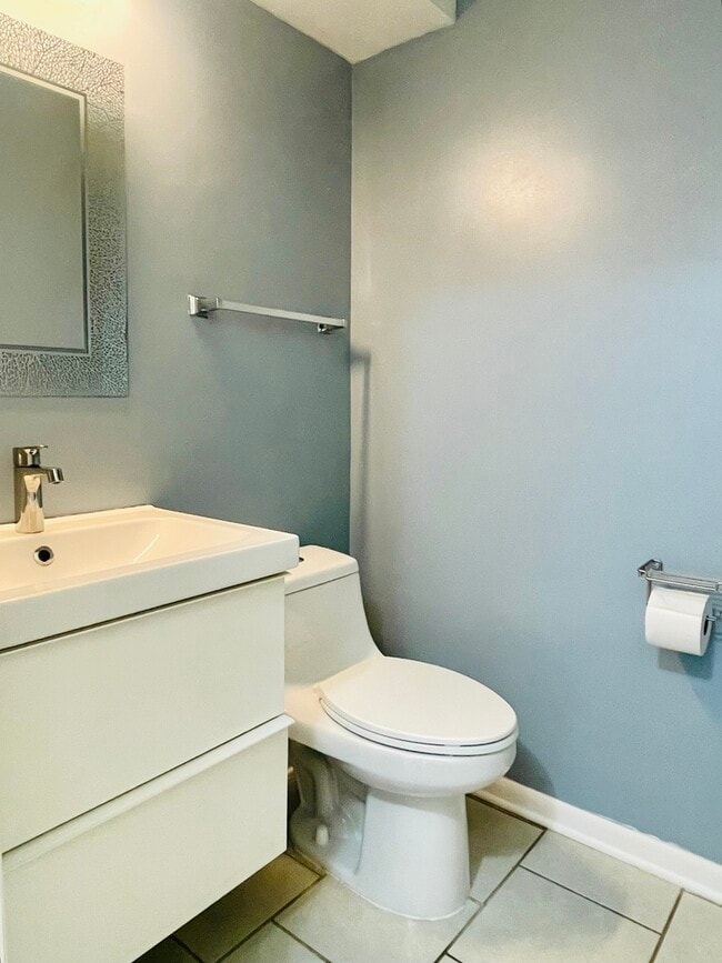 Building Photo - 1506 Fernwood Ct