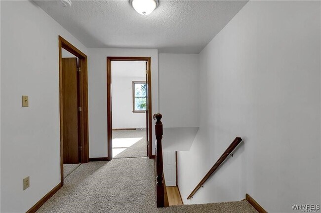 Building Photo - 276 Tennyson Terrace