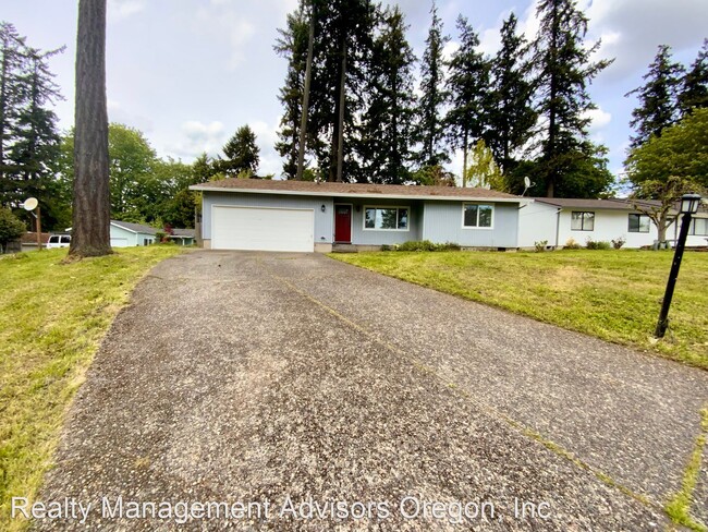 Primary Photo - 3 br, 2 bath House - 989 SE Fir Grove Loop