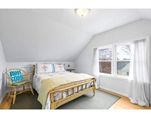 Building Photo - 4 Wedge Pond Rd