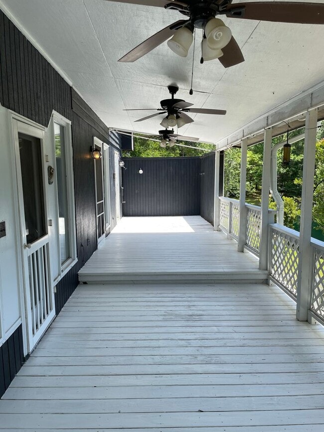 Building Photo - 3 bedroom Bathroom House in River Run Planation