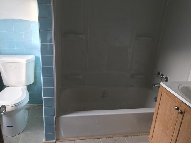 Building Photo - DREAM LOCATION !! LOOKS LIKE PRIVET ROAD !!!