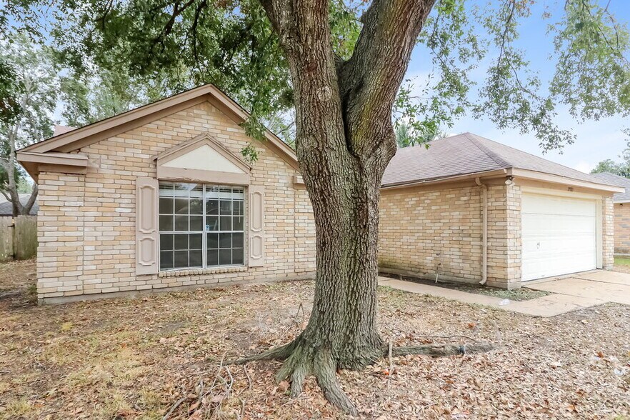 Building Photo - 19523 Elmtree Estates Dr