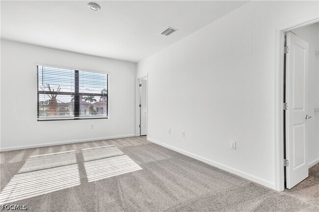 Building Photo - 1424 Weeping Willow Ct