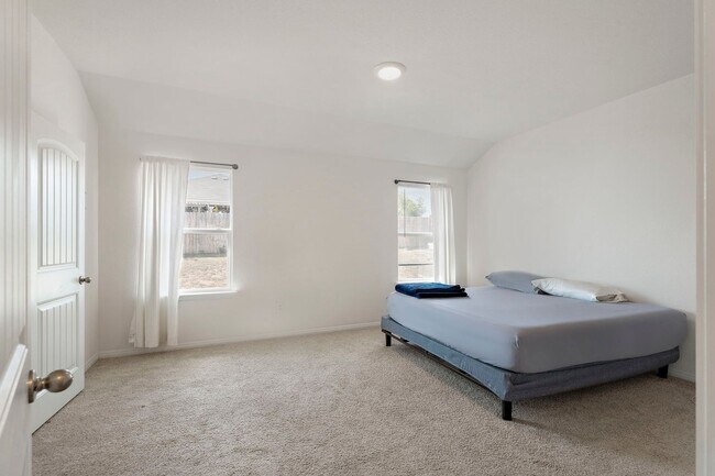 Building Photo - 19601 Abigail Fillmore Rd