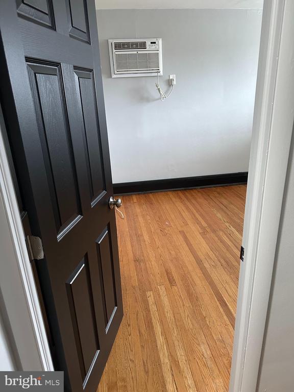 Building Photo - 517 Morgan Ave