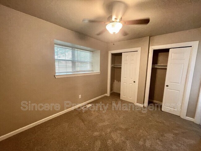 Building Photo - 120 N Ranchwood Blvd