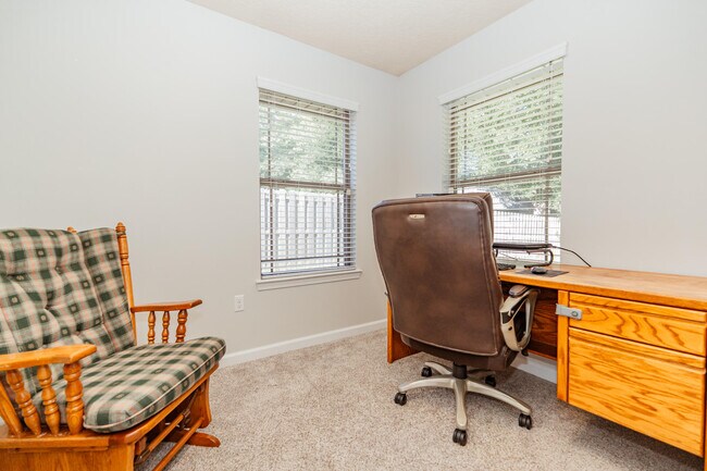 Building Photo - 5280 Moore Loop