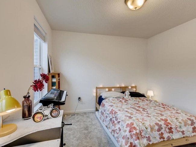 Building Photo - 718 Maggie Way