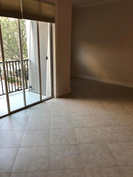 Building Photo - 10320 SW Stephanie Way