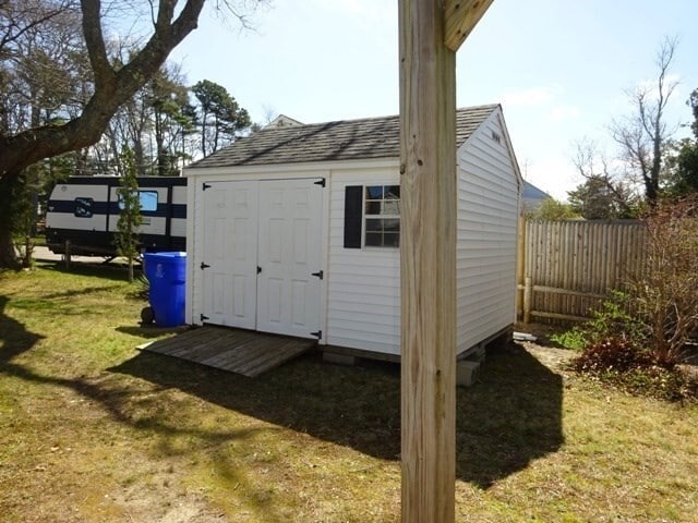 Building Photo - 17 Oakley Ave
