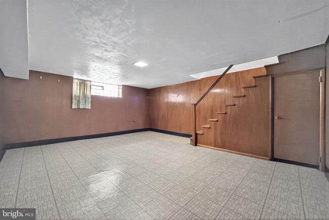 Building Photo - 9050 Convent Ave