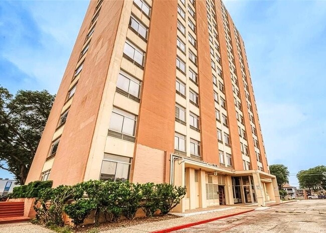 Primary Photo - 7520 Hornwood Dr