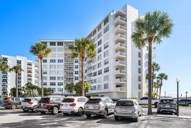 Building Photo - 2600 N Flagler Dr