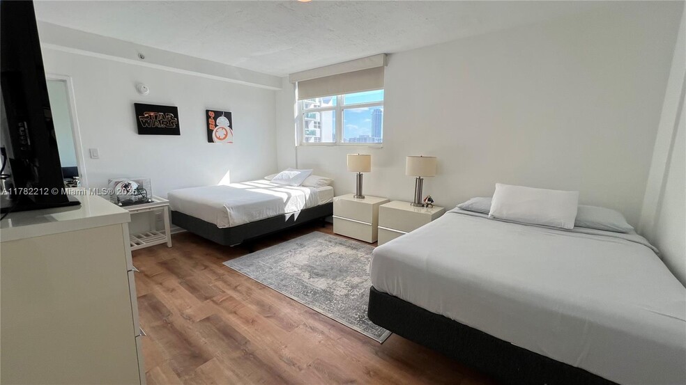 Building Photo - 3001 S Ocean Dr