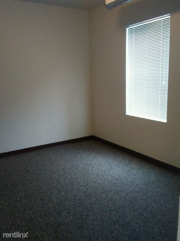 Building Photo - 2 br, 1 bath Apartment - Treymore Apartments