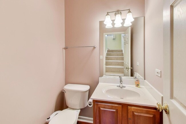 Building Photo - 2427 Daybreak Ct