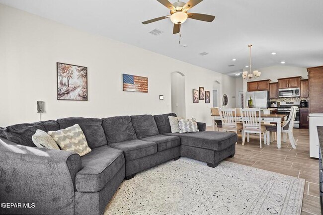 Building Photo - 1188 Indigo Sky St