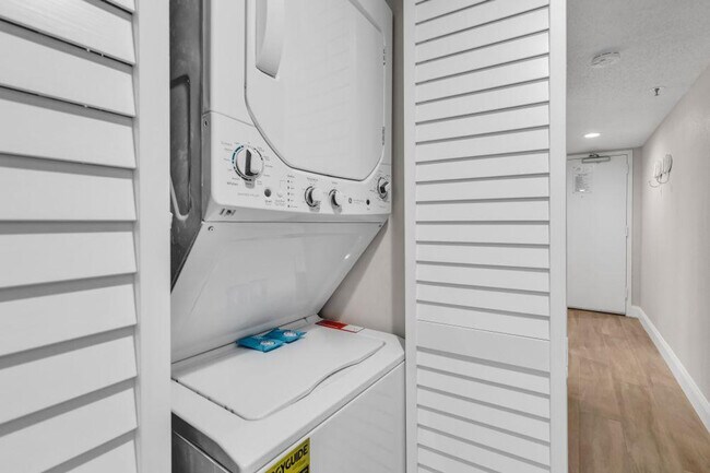 Building Photo - 1700 N Ocean Blvd