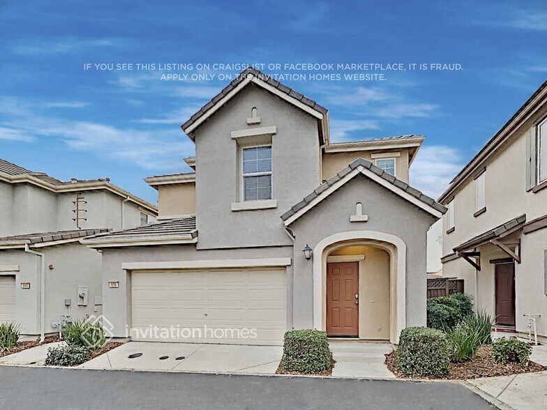 Primary Photo - 638 Equinox Loop