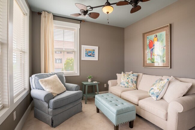 Building Photo - FURNISHED MONTHLY BEACH HOME  WITH UNOBSTR...