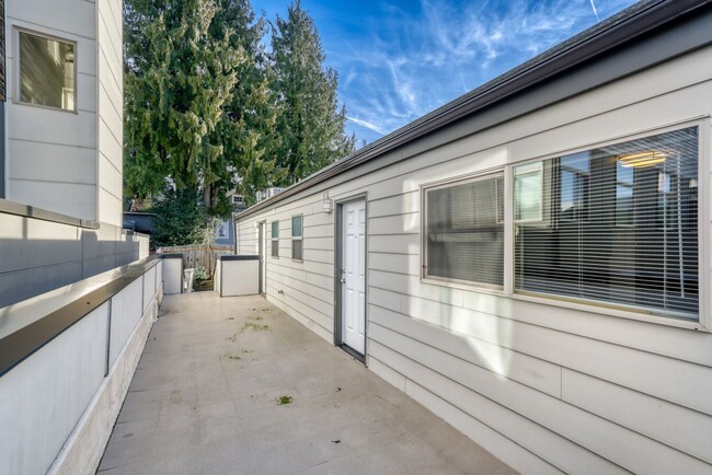 Building Photo - Segovia Building