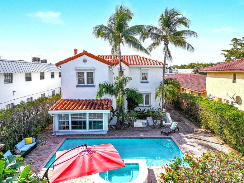 Building Photo - 414 Lake Shore Dr